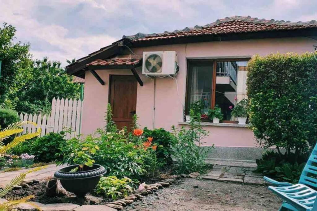 Cute Little House With A White Picket Fence Villa Burgas Bagian luar foto